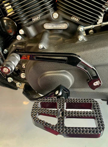 Santoro FabWorx - Single Shifter M8 Softail '18-'23