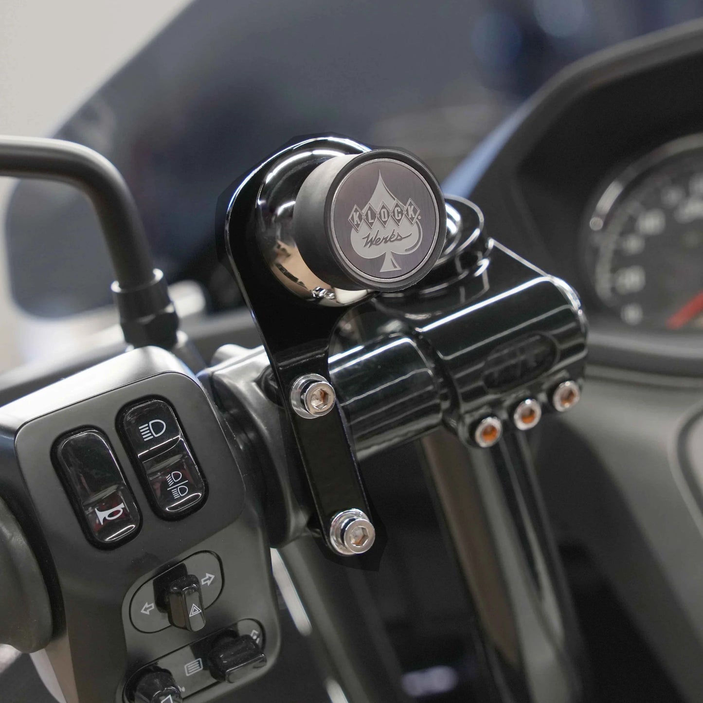 Klock Werks iOmounts Phone Mount System for Indian Challenger & Pursuit