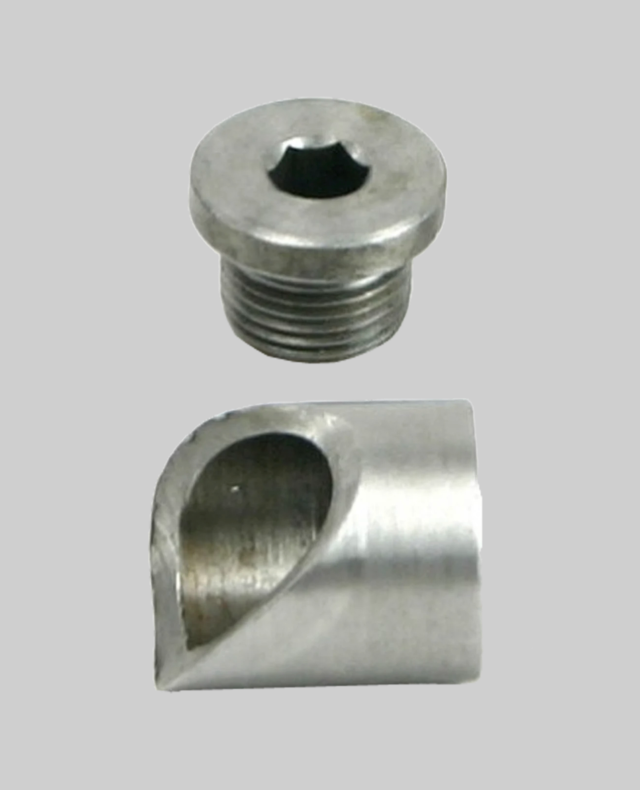 O2 Censor Bung ThunderMax - O2 Sensor Bung 18mm Angled – GAS: Paint & Performance