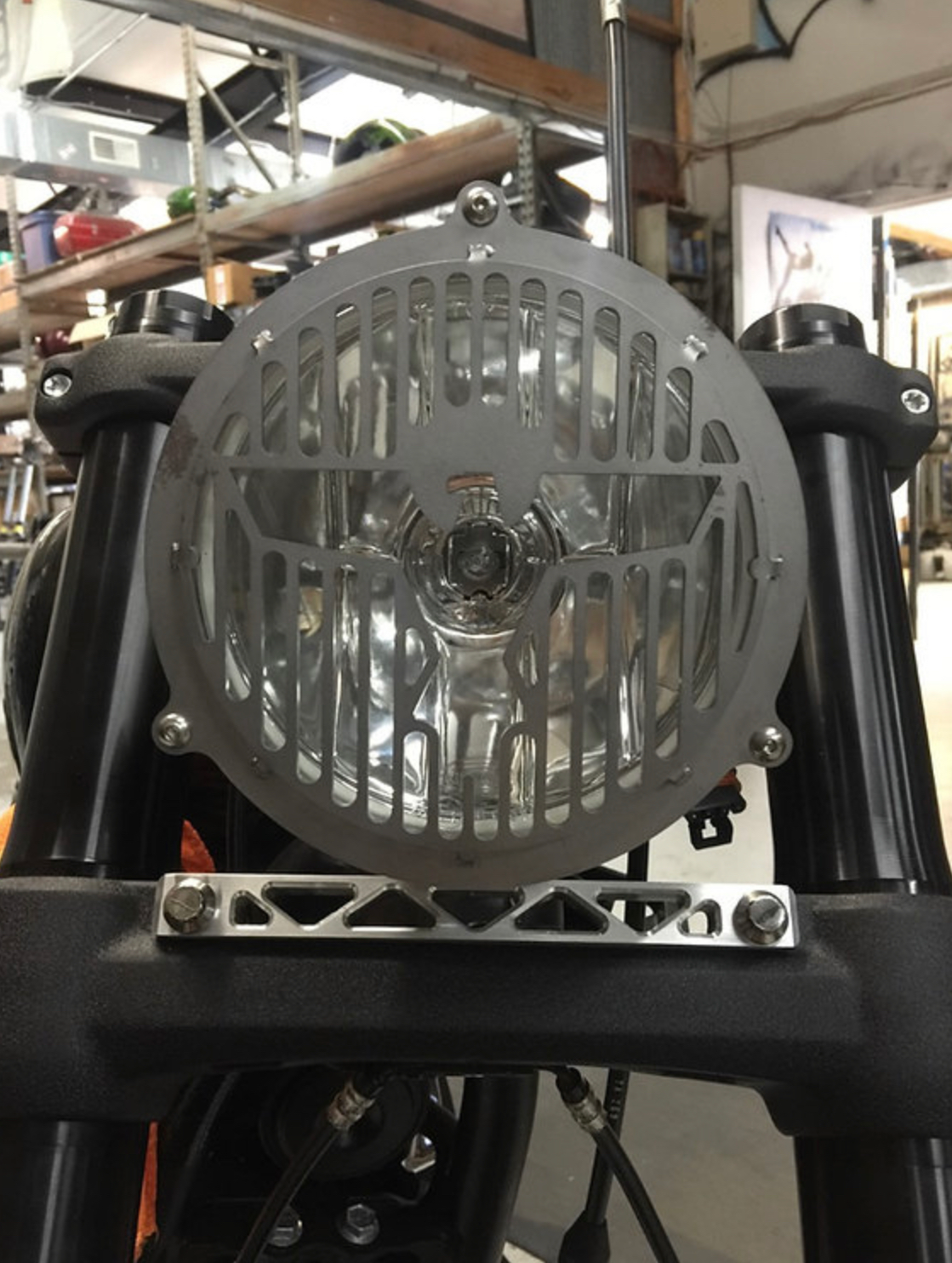 DMR Fatbob Softail Headlight Conversion Bracket